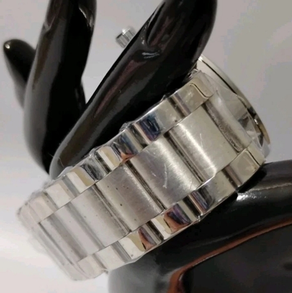 Pablo Raez Men's Quartz Wristwatch Silver Tone Stainless Steel 30m NEW - Picture 4 of 10